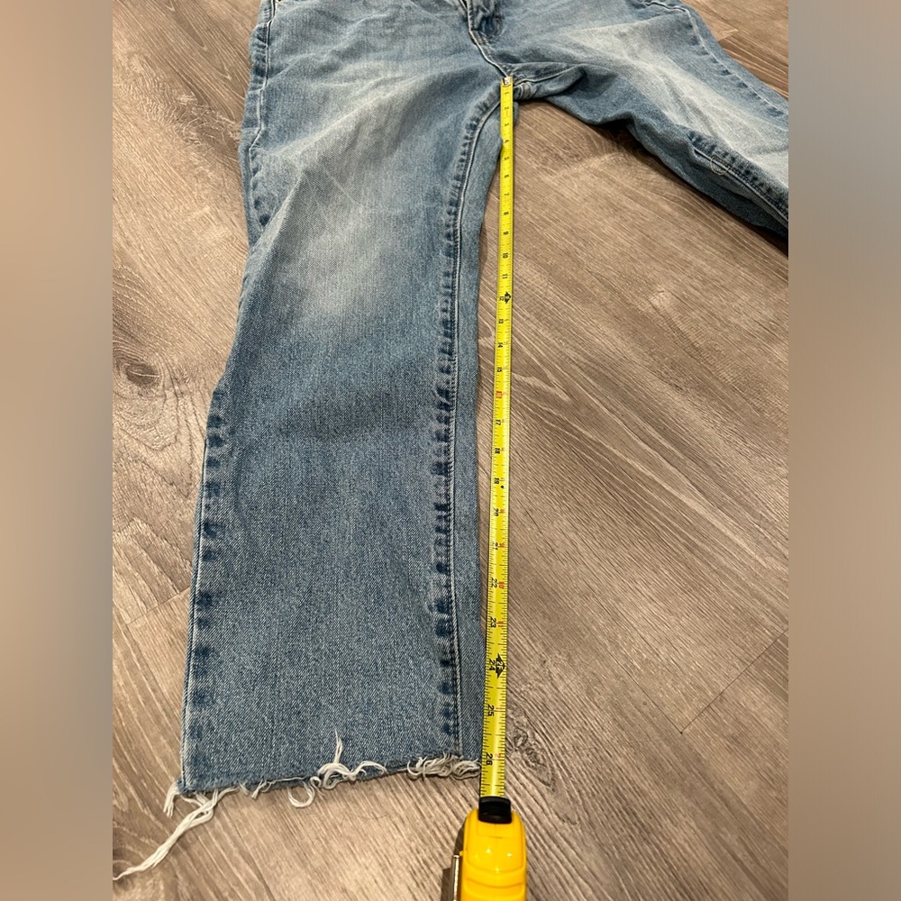 Lucky Brand Mom Jeans - Picture 5 of 5